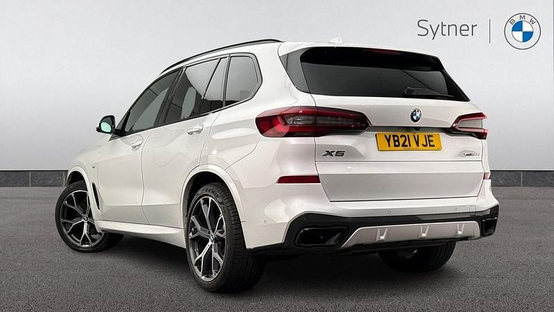 Used BMW X5 M Sport 282 HP (207 kW) 2021 White SUV