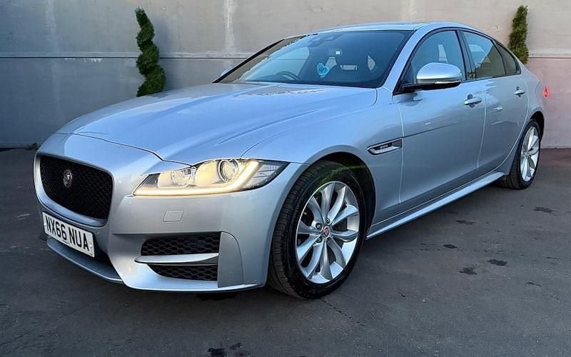 Used Jaguar XF R-Sport 179 HP (131 kW) 2020 Sedan