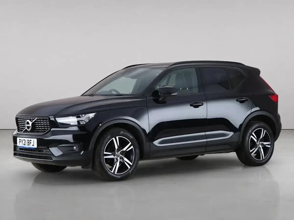 Used Volvo XC40 R-Design 163 HP (119 kW) 2021 Black SUV