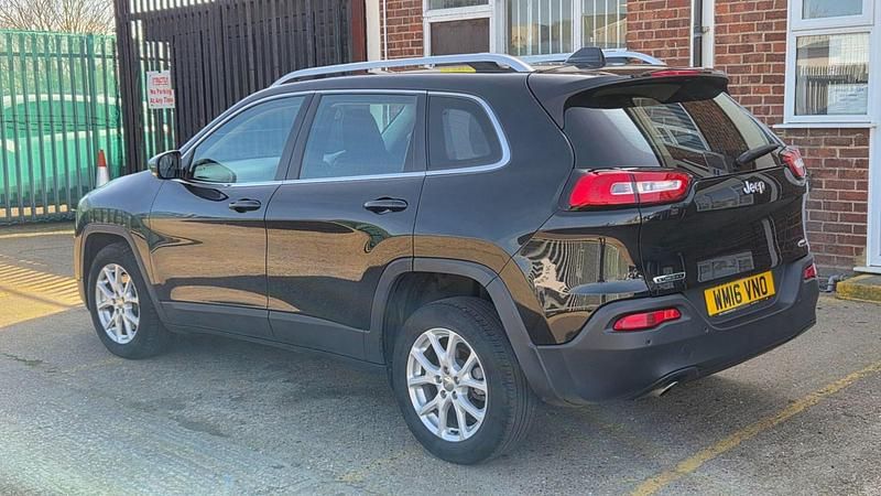 Used Jeep Cherokee Longitude 140 HP (102 kW) 2016 Black SUV