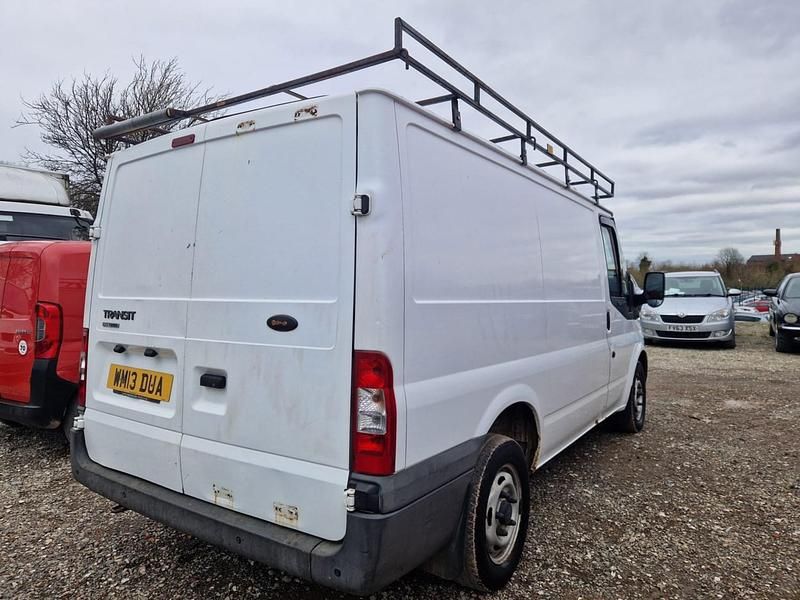 Used Ford Transit 125 HP (91 kW) 2013 White Van