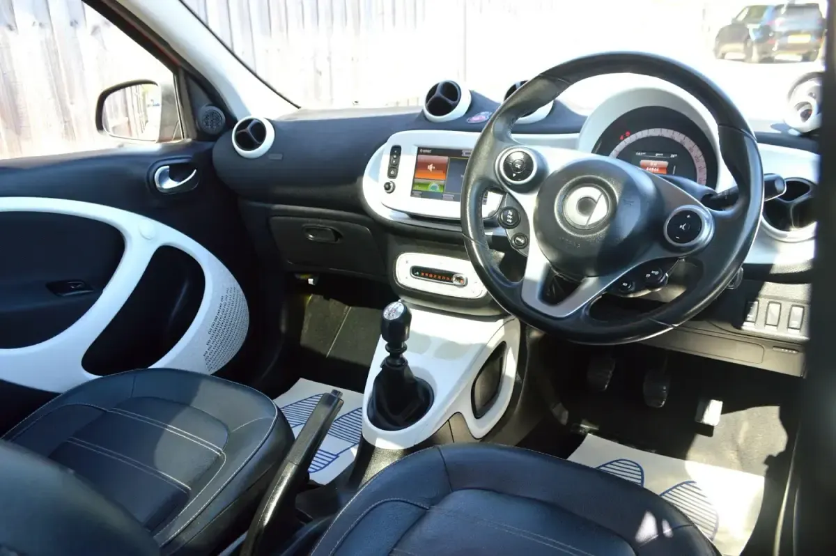 Używany Smart ForFour Premium 90 KM (66 kW) 2015 Pomarańczowy Hatchback