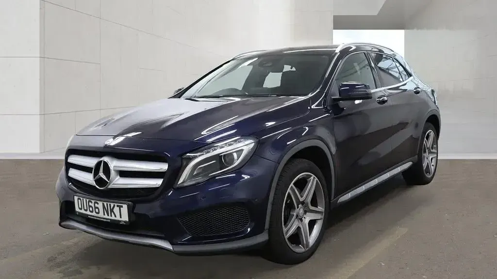 Used Mercedes GLA250 AMG line 211 HP (155 kW) 2016 Blue SUV