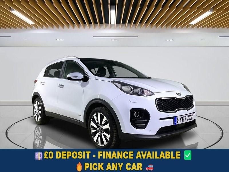 White Used 2017 Kia Sportage 4 SUV | £10,549 (Fair price) - Image 1/4