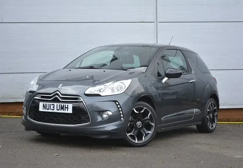 Begagnad Citroën DS3 120 HK (88 kW) 2013 Grå Halvkombi