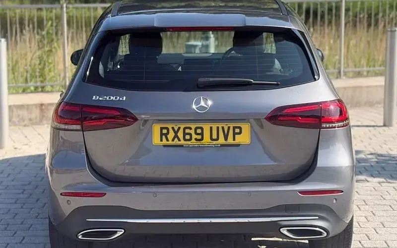 Used Mercedes B200 Executive 150 HP (110 kW) 2019 Grey Hatchback