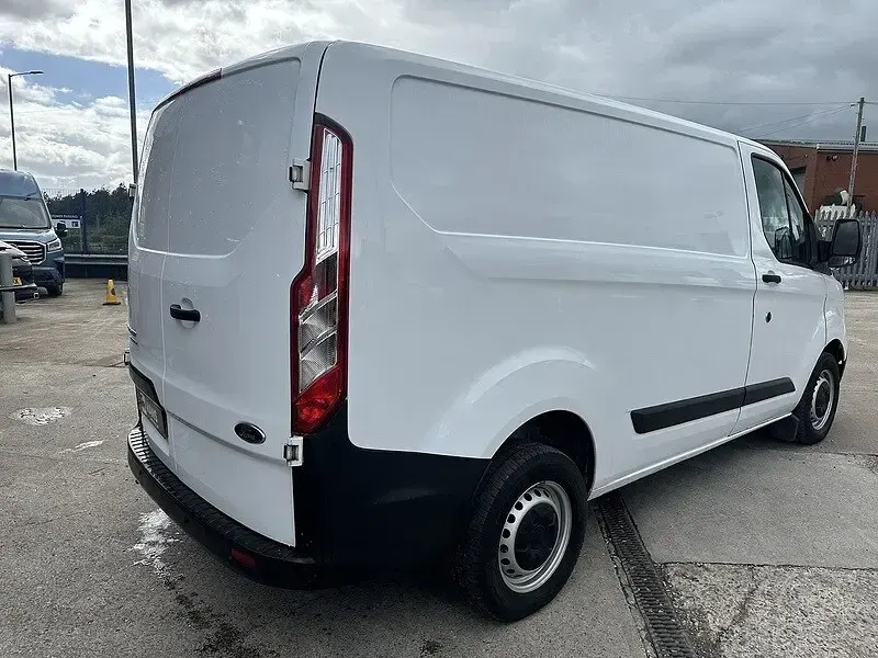 Used Ford Transit Custom 105 HP (77 kW) 2023 White Van
