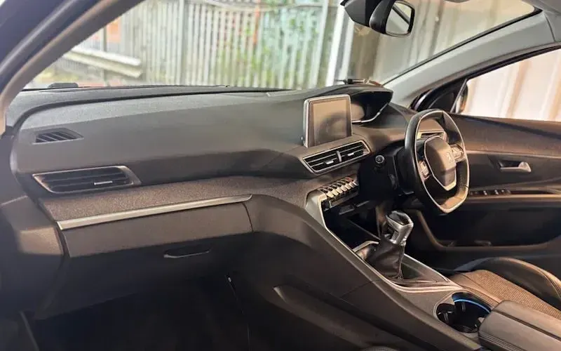 Używany Peugeot 5008 Allure 131 KM (96 kW) 2020 SUV