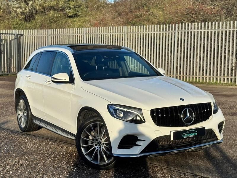 White Used 2017 Mercedes GLC220 AMG line Estate | £15,450 (A bit pricey) - Image 1/4