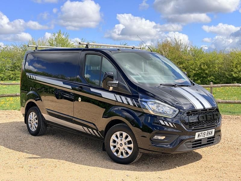 Used Ford Transit Custom Limited 130 HP (95 kW) 2019 Black Van