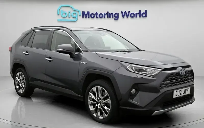 Used Toyota RAV4 Hybrid 219 HP (161 kW) 2021 SUV