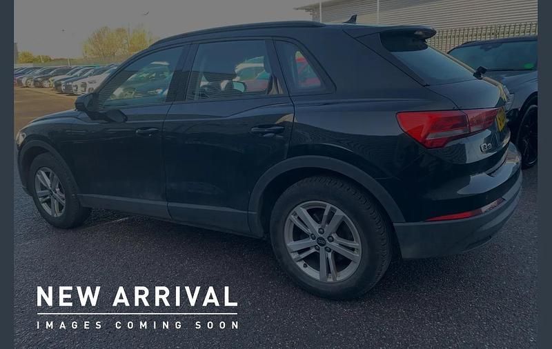 Used Audi Q3 Design 147 HP (108 kW) 2023 Black SUV