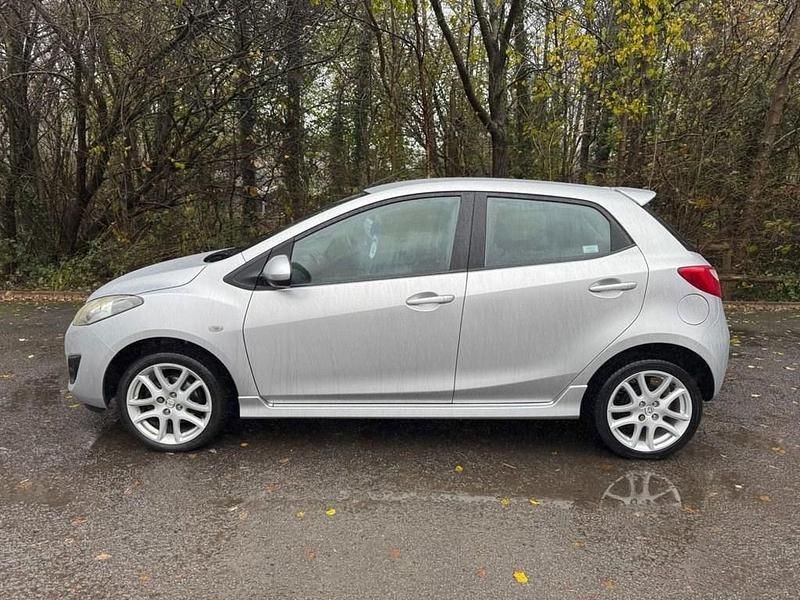 Used Mazda 2 84 HP (61 kW) 2011 Silver Hatchback