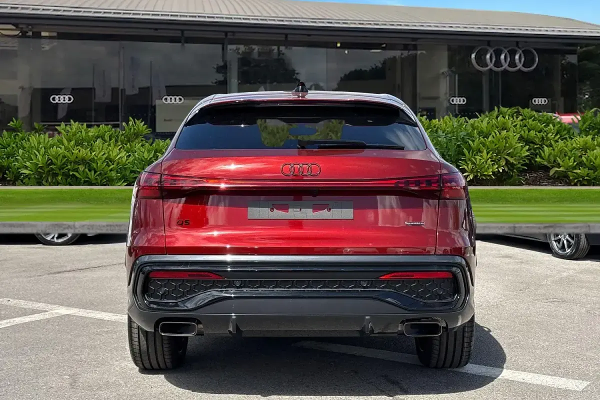 New Audi Q5 Sportback Black Edition 2026 Red SUV