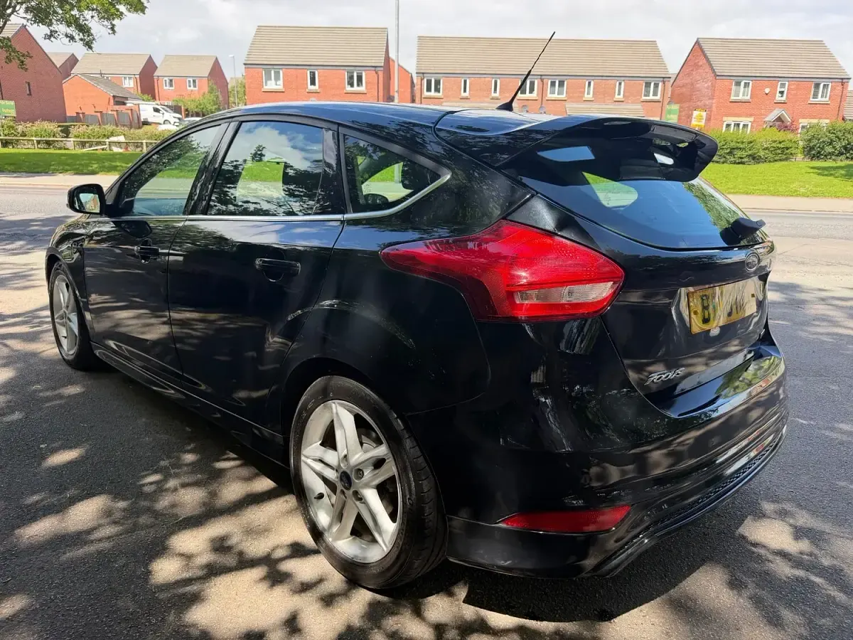 Used Ford Focus Zetec 2016 Black Hatchback