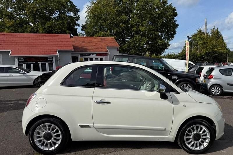 White Used 2010 Fiat 500C Lounge Cabriolet | £3,285 (Fair price) - Image 1/1