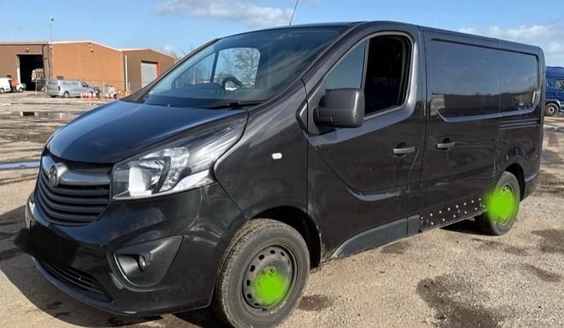 Used Vauxhall Vivaro 120 HP (88 kW) 2018 Black