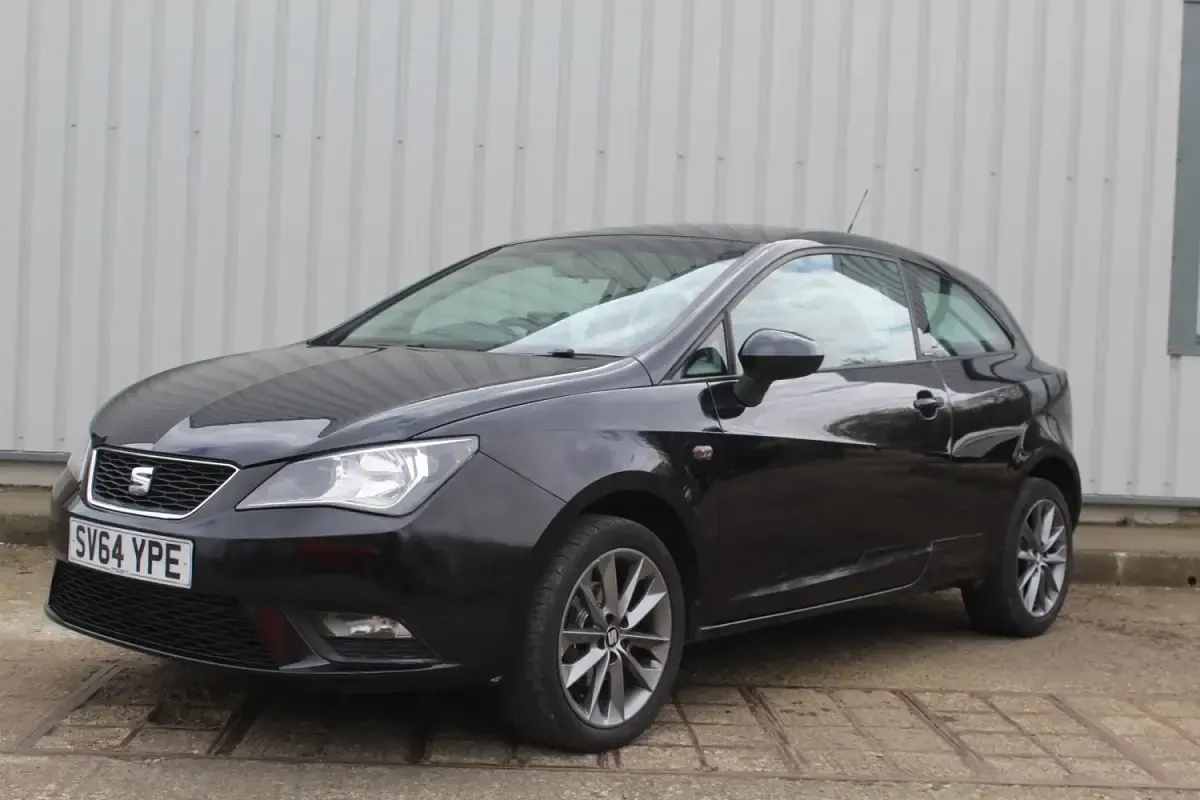 Begagnad Seat Ibiza I-Tech 2014 Svart Halvkombi