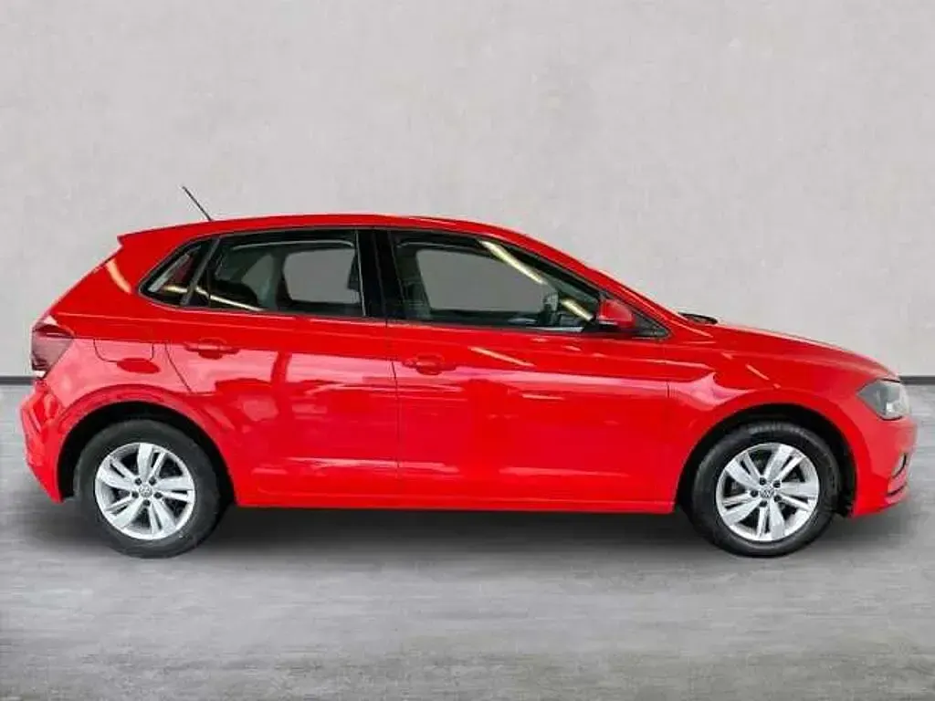 Used VW Polo SE 80 HP (58 kW) 2019 Red Hatchback
