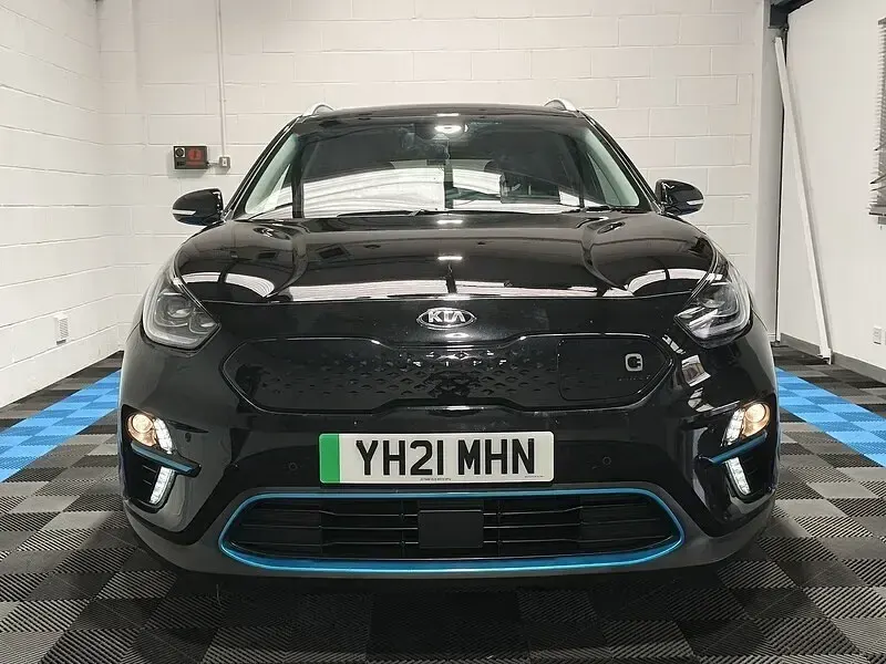 Used Kia e-Niro 150 kW (204 HP) 2021 Black SUV