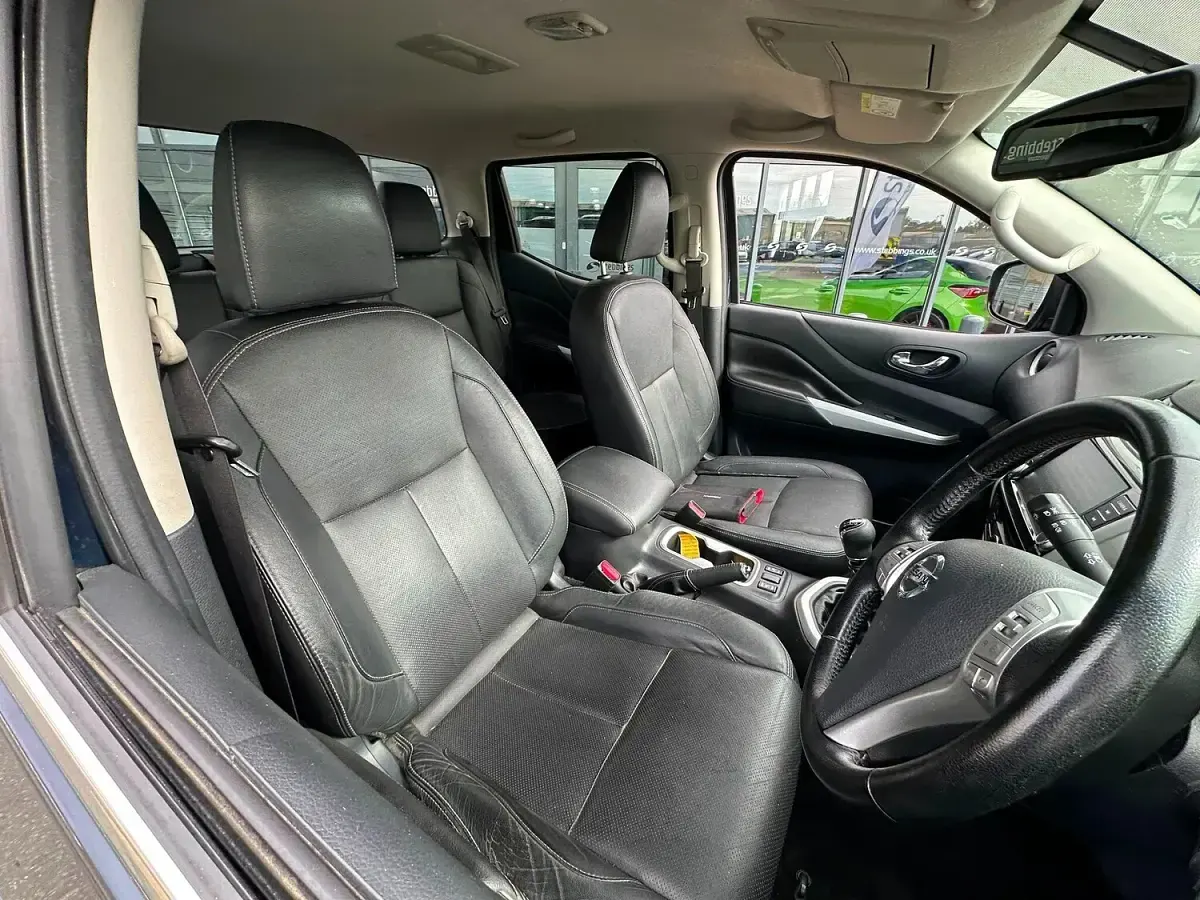 Used Nissan Navara Tekna 2021 Blue Pickup
