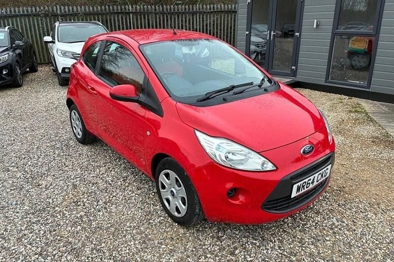 Used Ford Ka 69 HP (50 kW) 2014 Red Hatchback