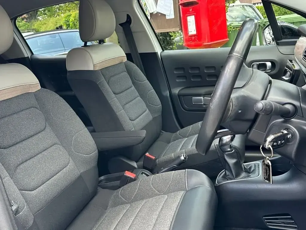 Usado Citroën C3 PureTech 83 HP (61 kW) 2022 Branco Citadino