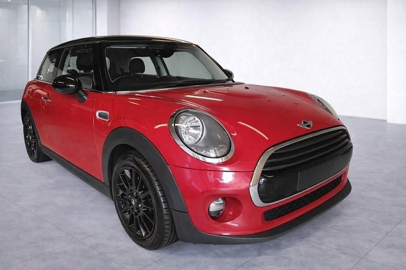 Used Mini Cooper Hatch 136 HP (100 kW) 2016 Red Hatchback