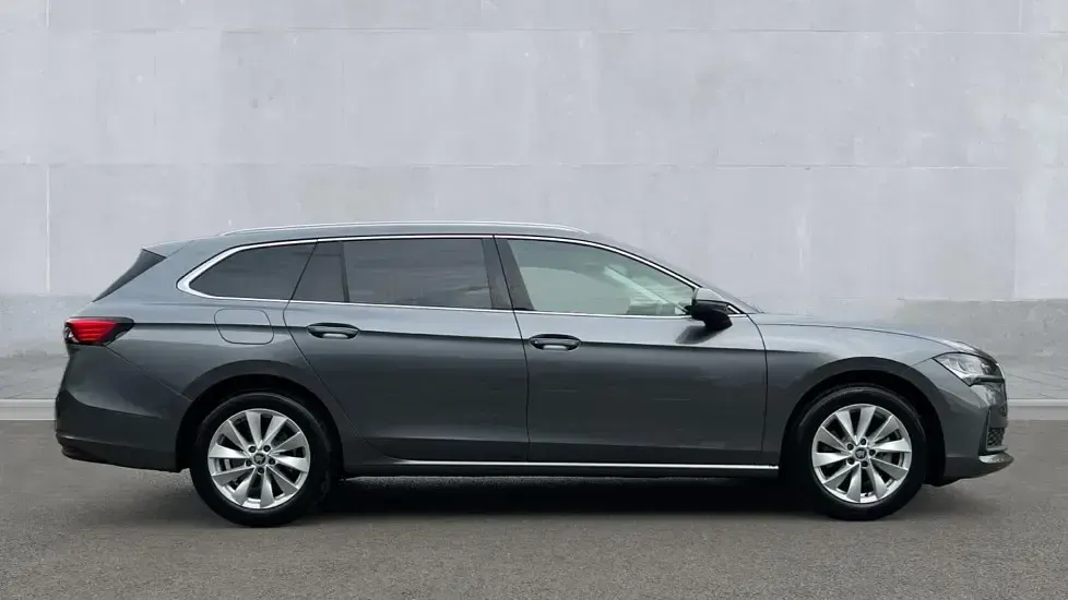 Used Skoda Superb SE Technology 150 HP (110 kW) 2026 Graphite grey metallic