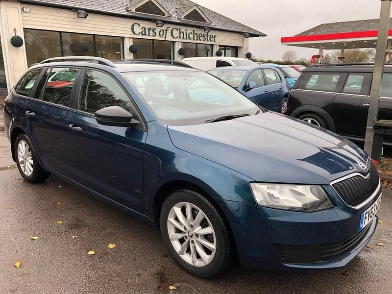 Blue Used 2013 Skoda Octavia Estate | £7,695 (Expensive) - Image 1/4
