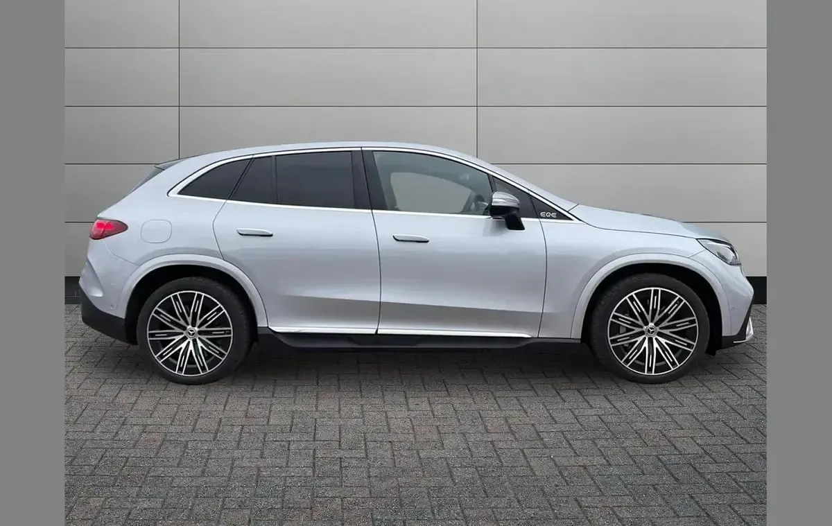 Used Mercedes EQE350 AMG line 214 kW (292 HP) 2025 Silver Sedan