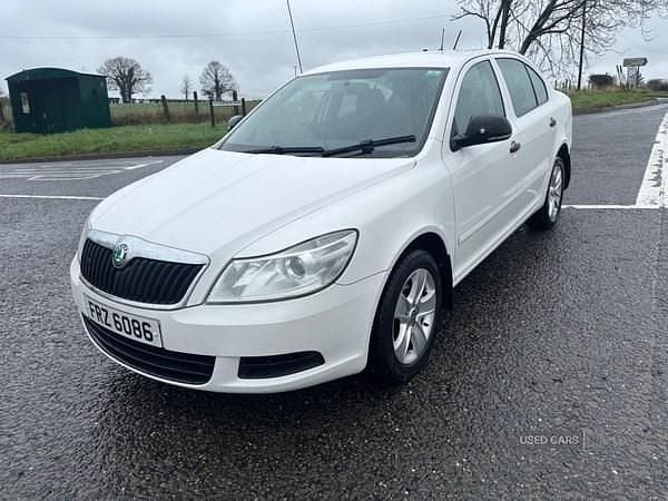 Used Skoda Octavia 2013 White Hatchback