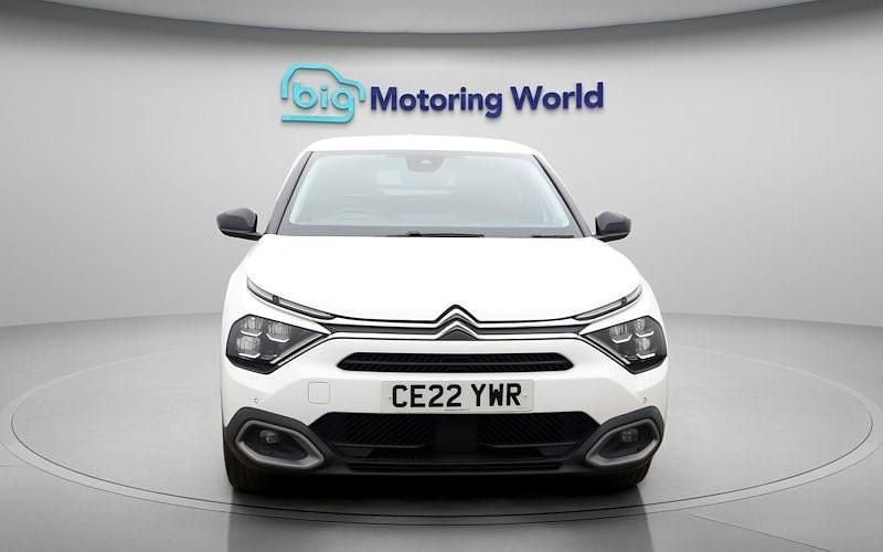 Used Citroën C4 Shine 131 HP (96 kW) 2023 SUV