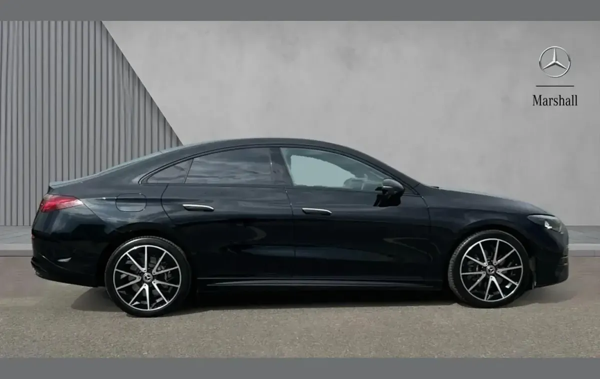 Usado Mercedes CLA 250+ AMG line 200 kW (272 HP) 2025 Preto Sedan