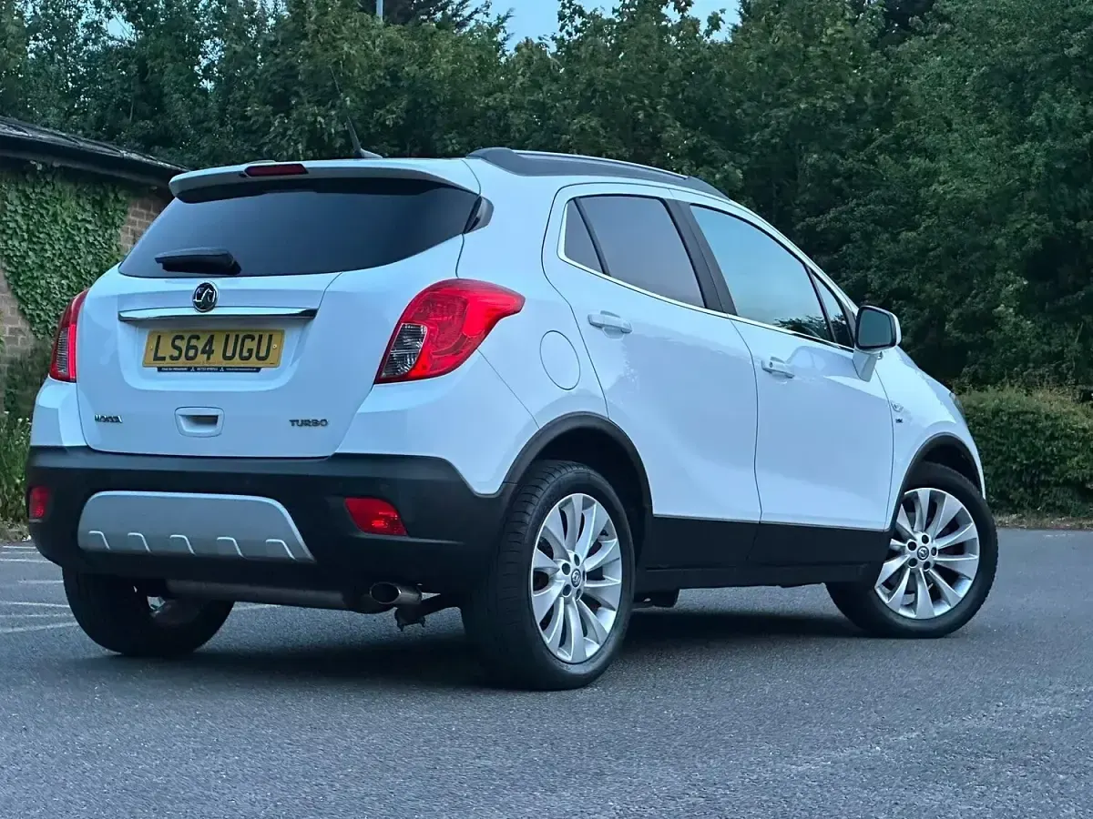 Used Vauxhall Mokka 140 HP (102 kW) 2014 White SUV