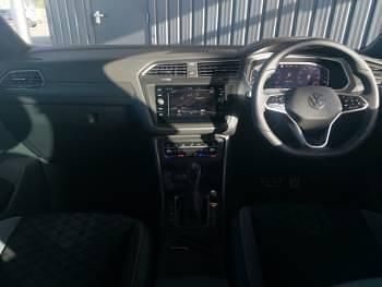 Used VW Tiguan R-line 150 HP (110 kW) 2022 Blue SUV