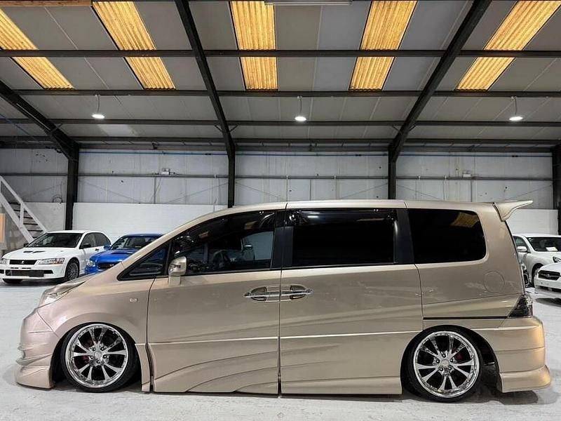 Used Honda Stepwgn 2007 Gold MPV