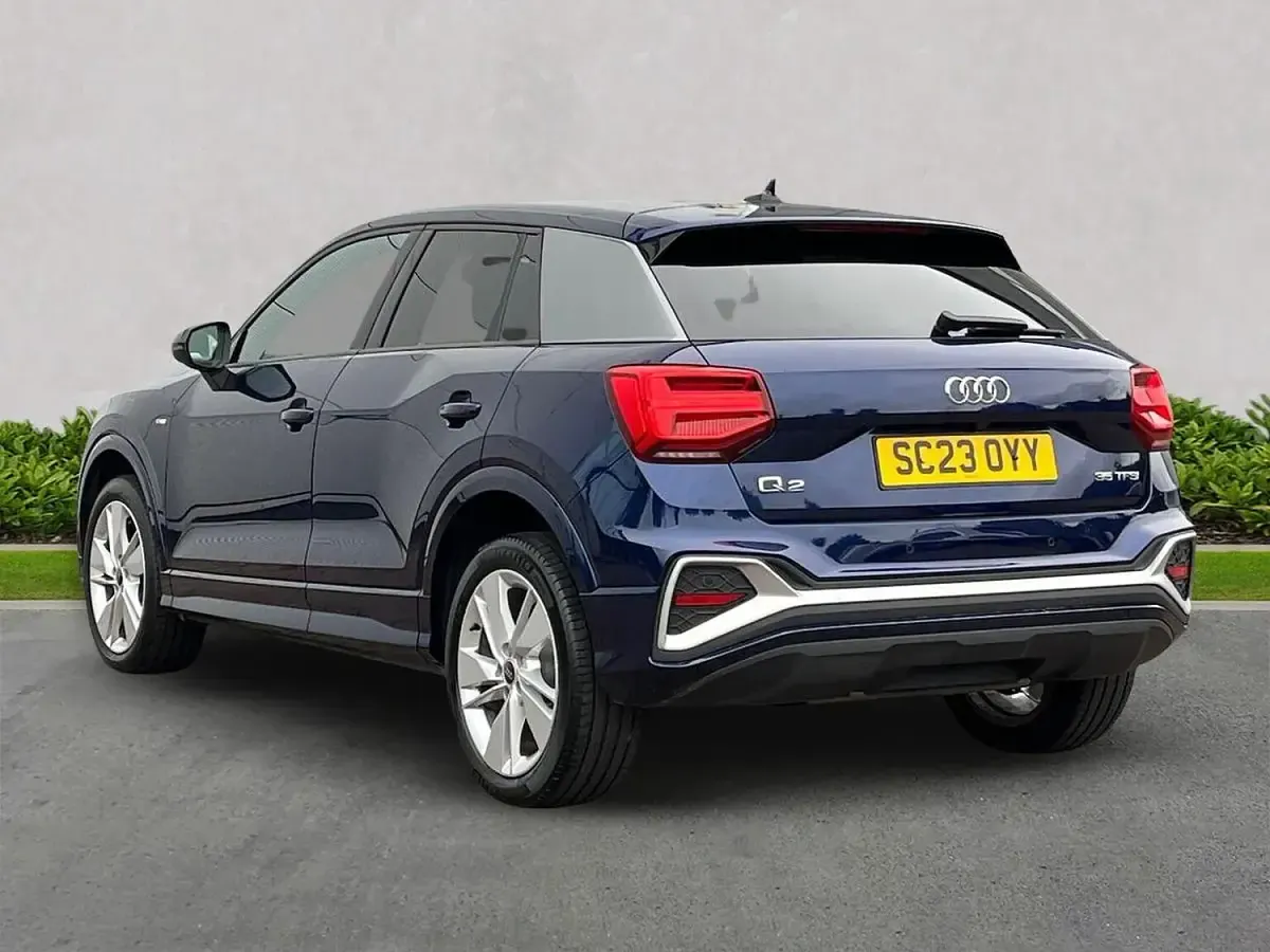 Used Audi Q2 S-Line 147 HP (108 kW) 2023 Blue SUV