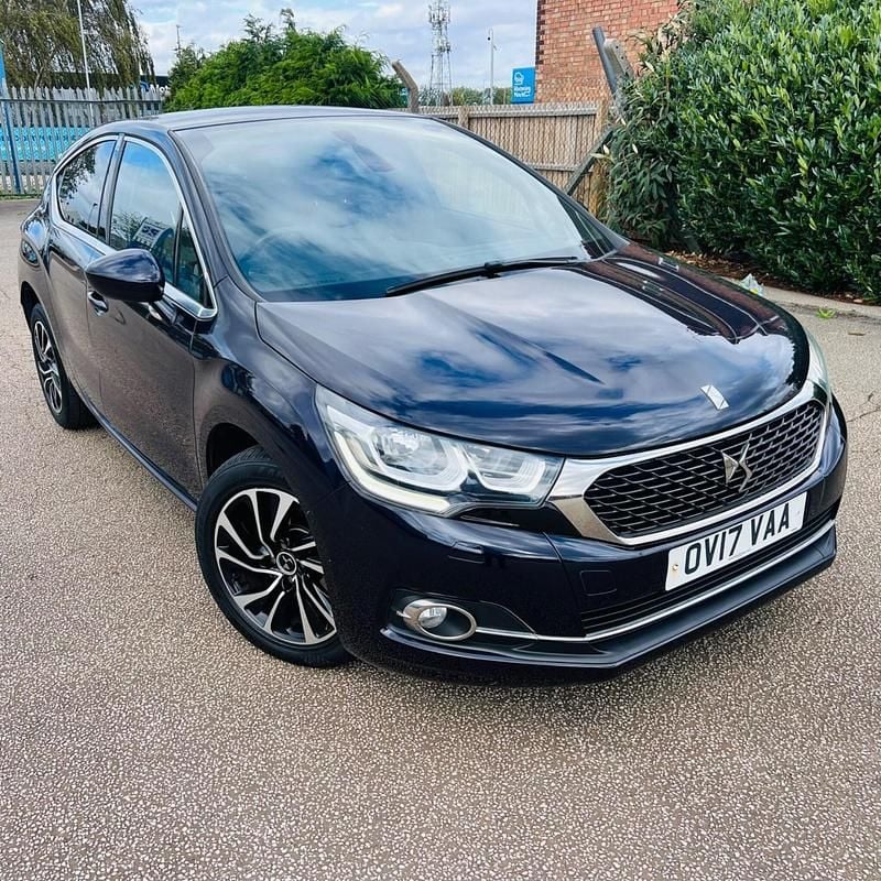Used DS Automobiles DS4 Elegance 150 HP (110 kW) 2017 Blue Hatchback