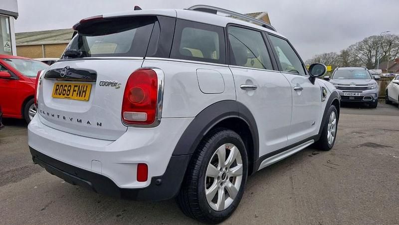 Used Mini Cooper S 224 HP (164 kW) 2018 White Hatchback