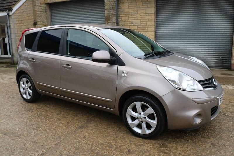 Used Nissan Note N-TEC 88 HP (64 kW) 2009 Beige Hatchback