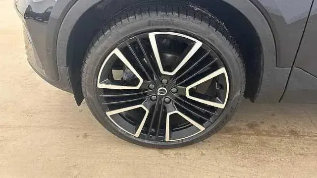New Volvo XC40 Ultra 194 HP (142 kW) 2026 SUV