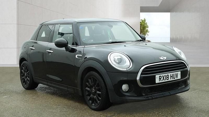 Used Mini Cooper Hatch 136 HP (100 kW) 2018 Black Hatchback