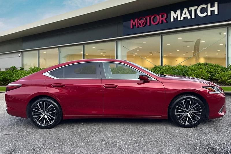 Used Lexus ES300H 2023 Red Sedan