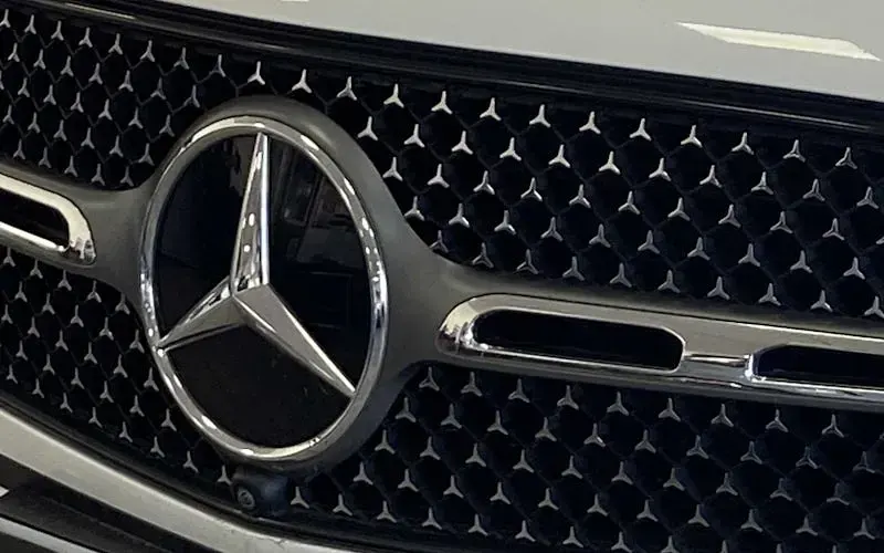 Used Mercedes GLC300 AMG line 269 HP (197 kW) 2025 White SUV