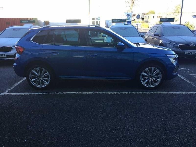 Used Skoda Kamiq SE L 85 HP (62 kW) 2025 Race blue metallic SUV