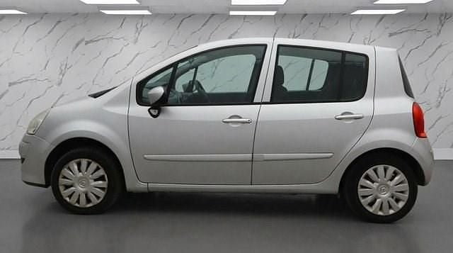 Used Renault Modus Expression 75 HP (55 kW) 2011 Silver MPV