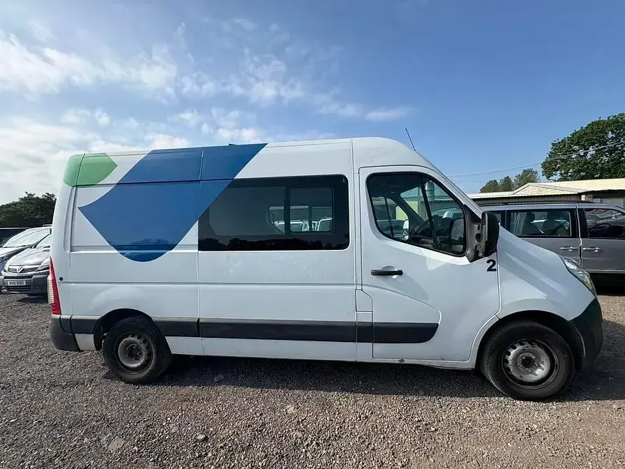 Used Vauxhall Movano 110 HP (80 kW) 2016 White MPV