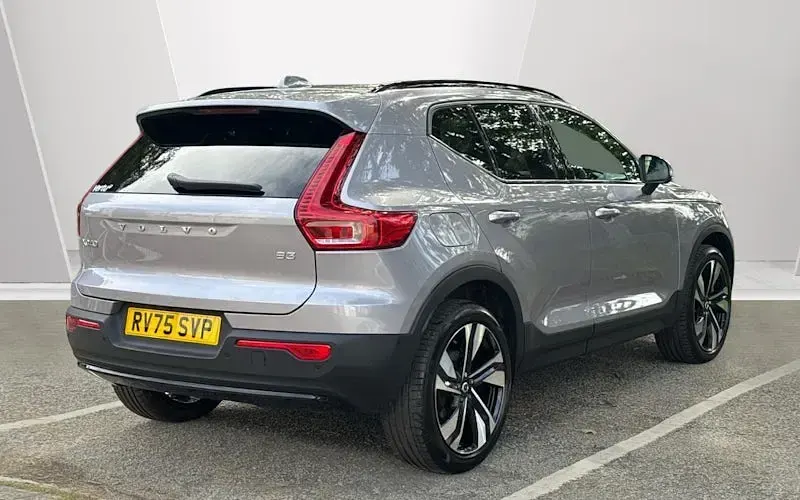 Used Volvo XC40 Ultra 163 HP (119 kW) 2025 Silver SUV