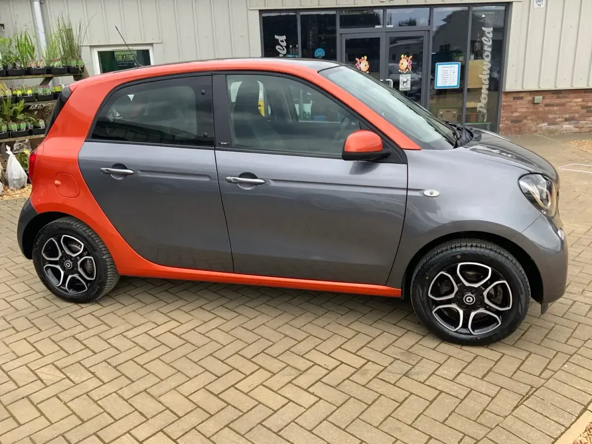 Used Smart ForFour Prime 2018 Orange Hatchback